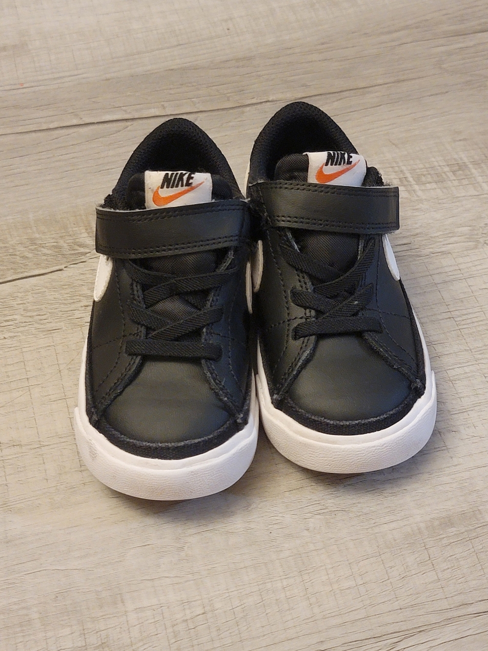 Nike Kids Black & White Low-Top Sneakers with Orange Logo
